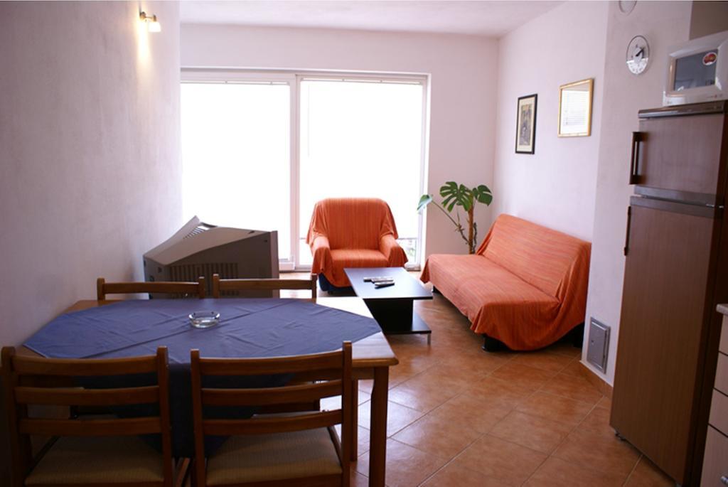 & Elda Apartman